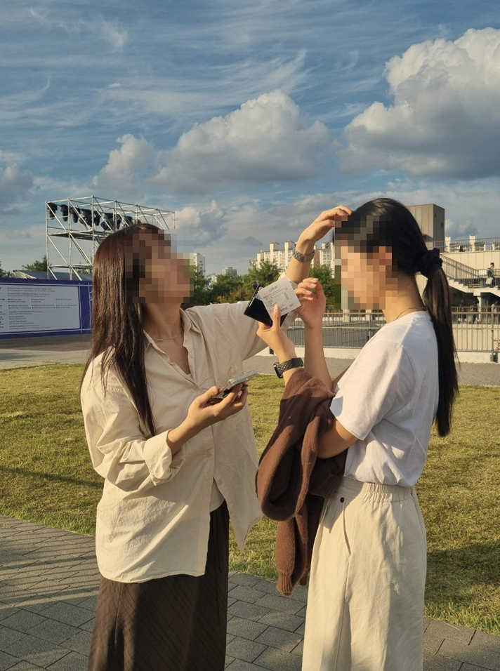김O찬